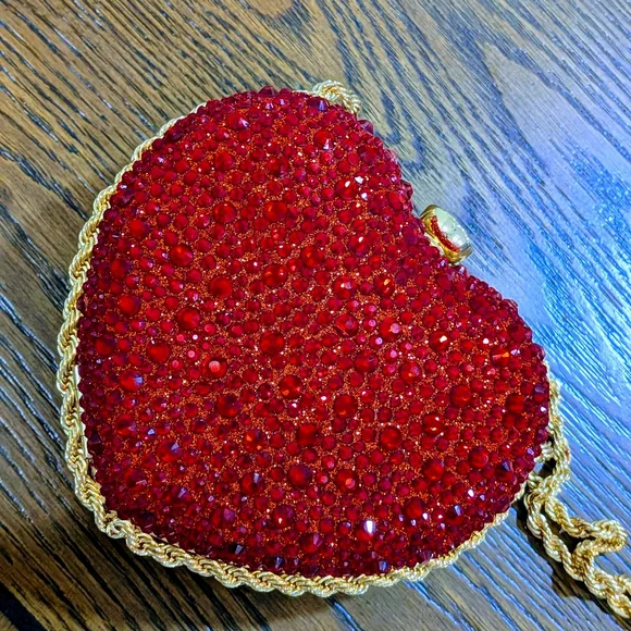 Women's Red Crystal Heart Evening Bag  Sparkly Rhinestone Clutch with Gold Chain - Picture 11 of 13
